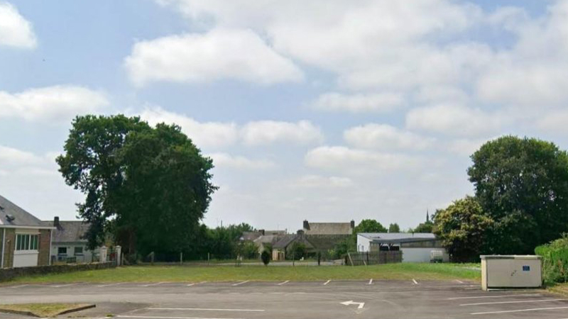 AVIS DE CONSULTATION – VENTE D’UN LOT COMMUNAL